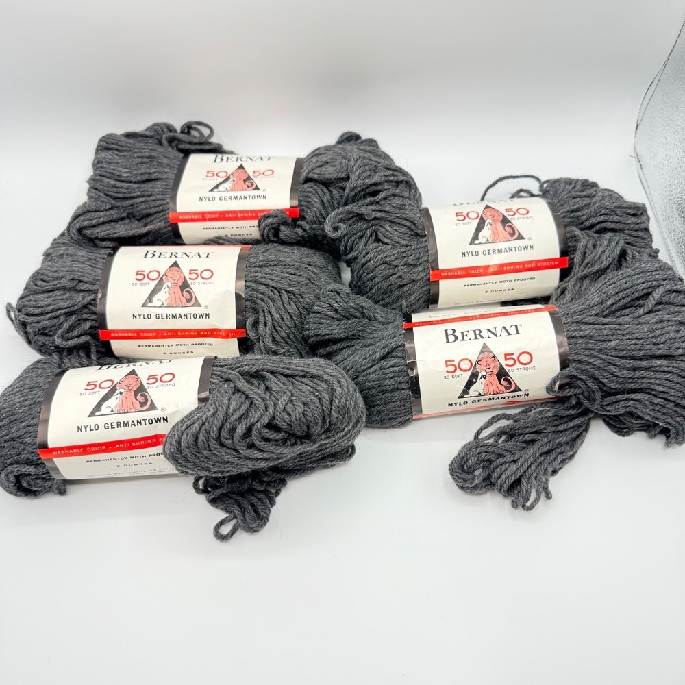 Bernat Yarn Charcoal Gray 2597 Lot JH 50/50 Wool Nylon 5 Skeins Vintage USA